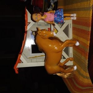 HORSE, STABLE & DOLL